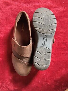 Women's Baretraps Darma Slip-on Dark Brown Size 8 LNC